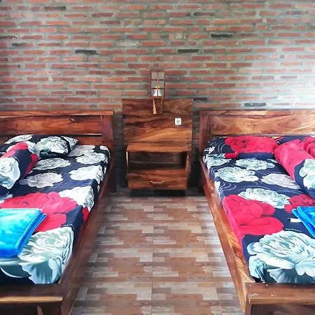 Ragha Homestay Batukaras Exterior photo